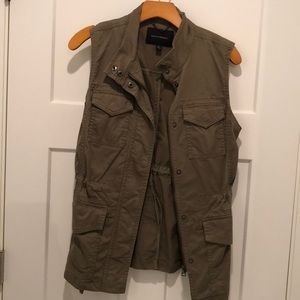 Banana republic army green vest